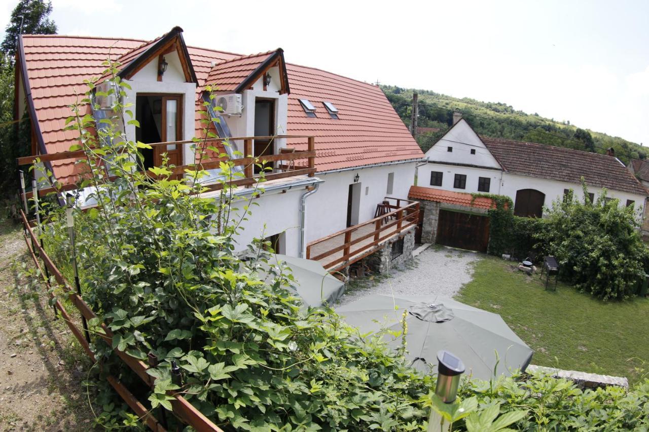 Nerahouse Villa Ilidia Luaran gambar